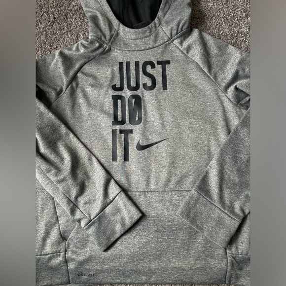 🖤🩶🖤 Nike Just Do It Dri-Fit Boys hoodie size XL - Picture 2 of 5